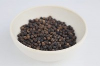 Pfeffer schwarz ganz Pfeffer schwarz ganz